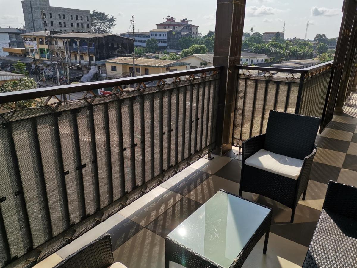 Residence Hoteliere Mb-202 C دوالا المظهر الخارجي الصورة